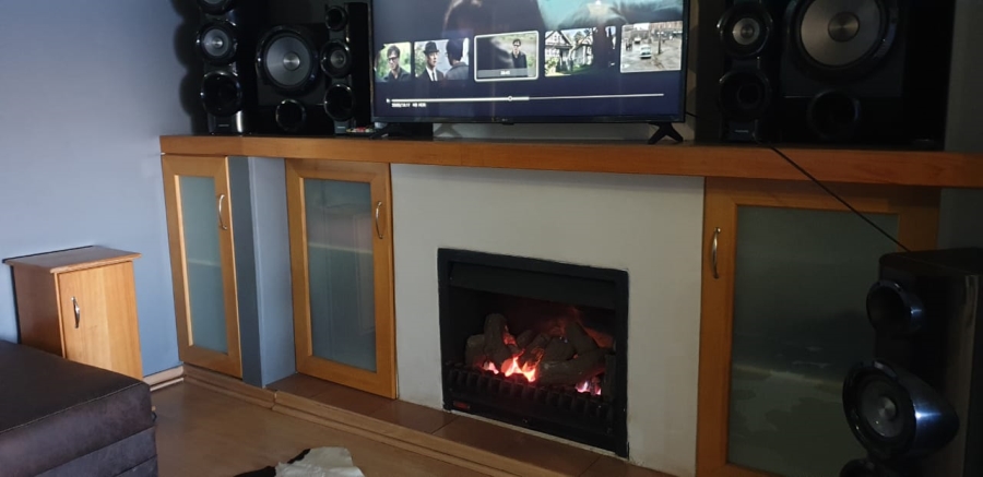 3 Bedroom Property for Sale in Kosmos North West